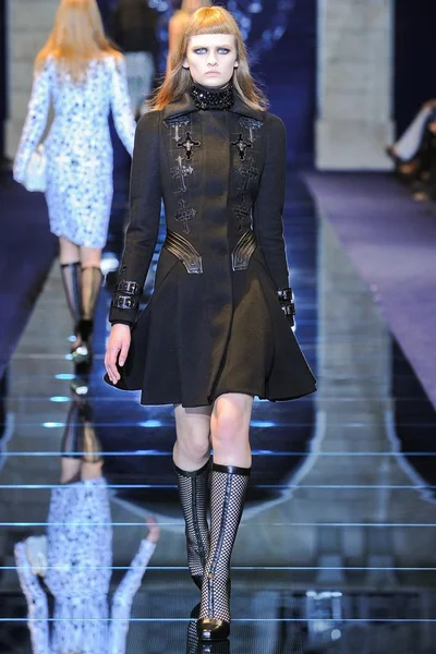 Look 9